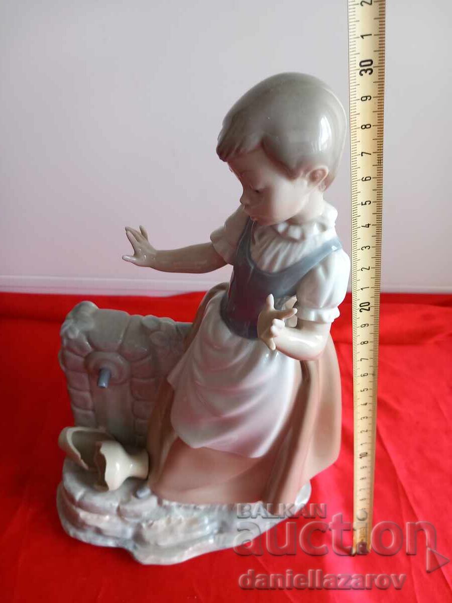 NAO by LLADRO Μεγάλη Πορσελάνινη Φιγούρα "Κορίτσι στη Βρύση" - 7 NAO by LLADRO Μεγάλη Πορσελάνινη Φιγούρα "Κορίτσι στη Βρύση" - 7