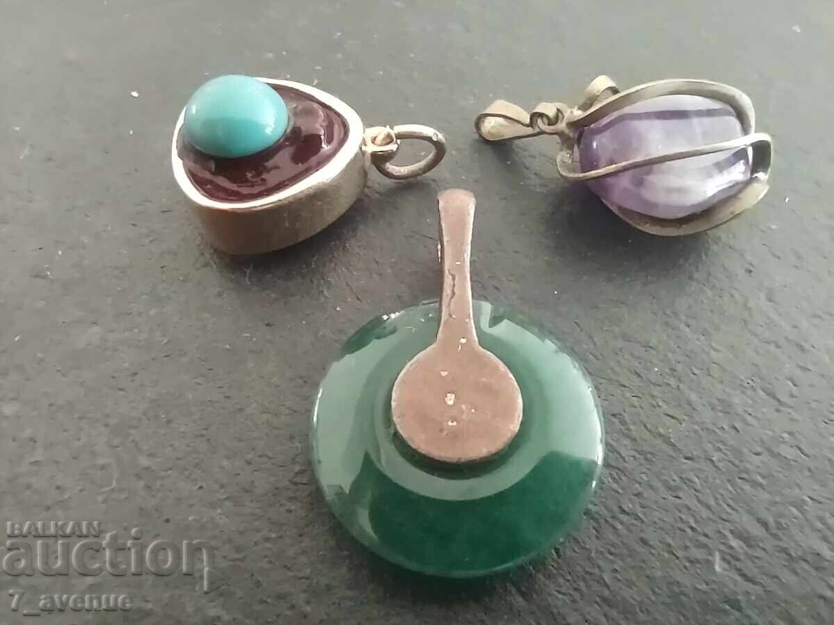 Auction  Medallion - three pieces in total, very chic