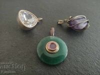 Medallion - three pieces in total, very chic