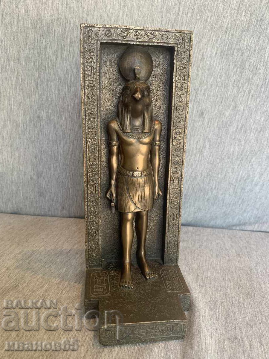 Auction Statuette of the Egyptian god Horus Auction Statuette of the Egyptian god Horus