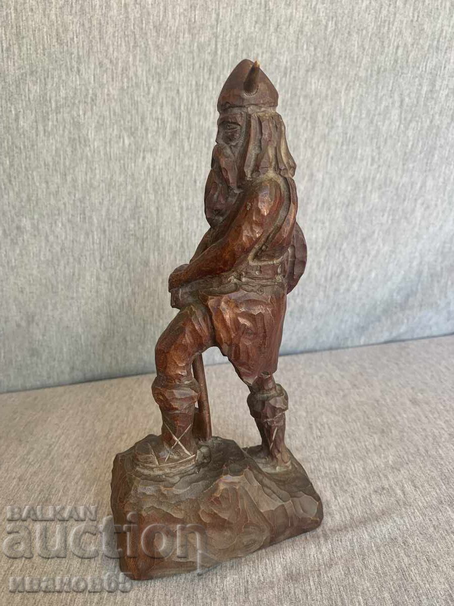 Auction wooden figure statuette Auction wooden figure statuette