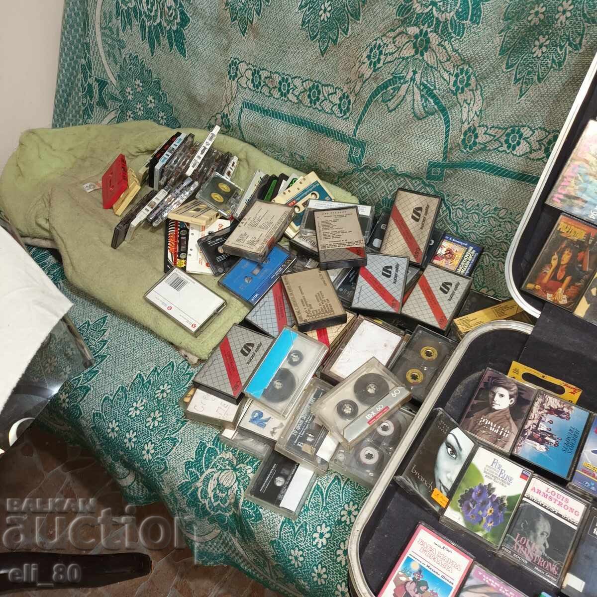 Δημοπρασία 150 κασέτες ήχου με πρωτότυπες εγγραφές Δημοπρασία 150 κασέτες ήχου με πρωτότυπες εγγραφές