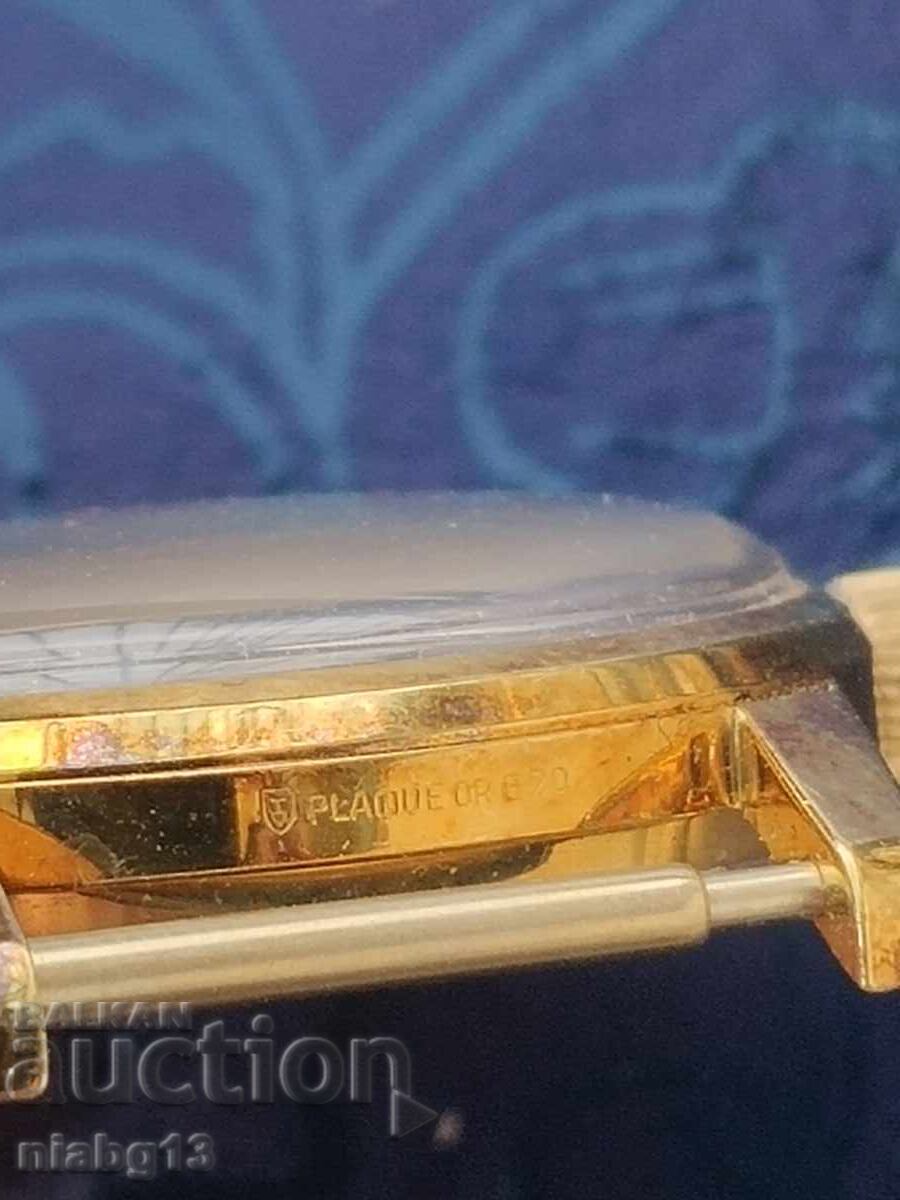 Delivery of Brand new gold-plated case with crown for Pontiac Delivery of Brand new gold-plated case with crown for Pontiac