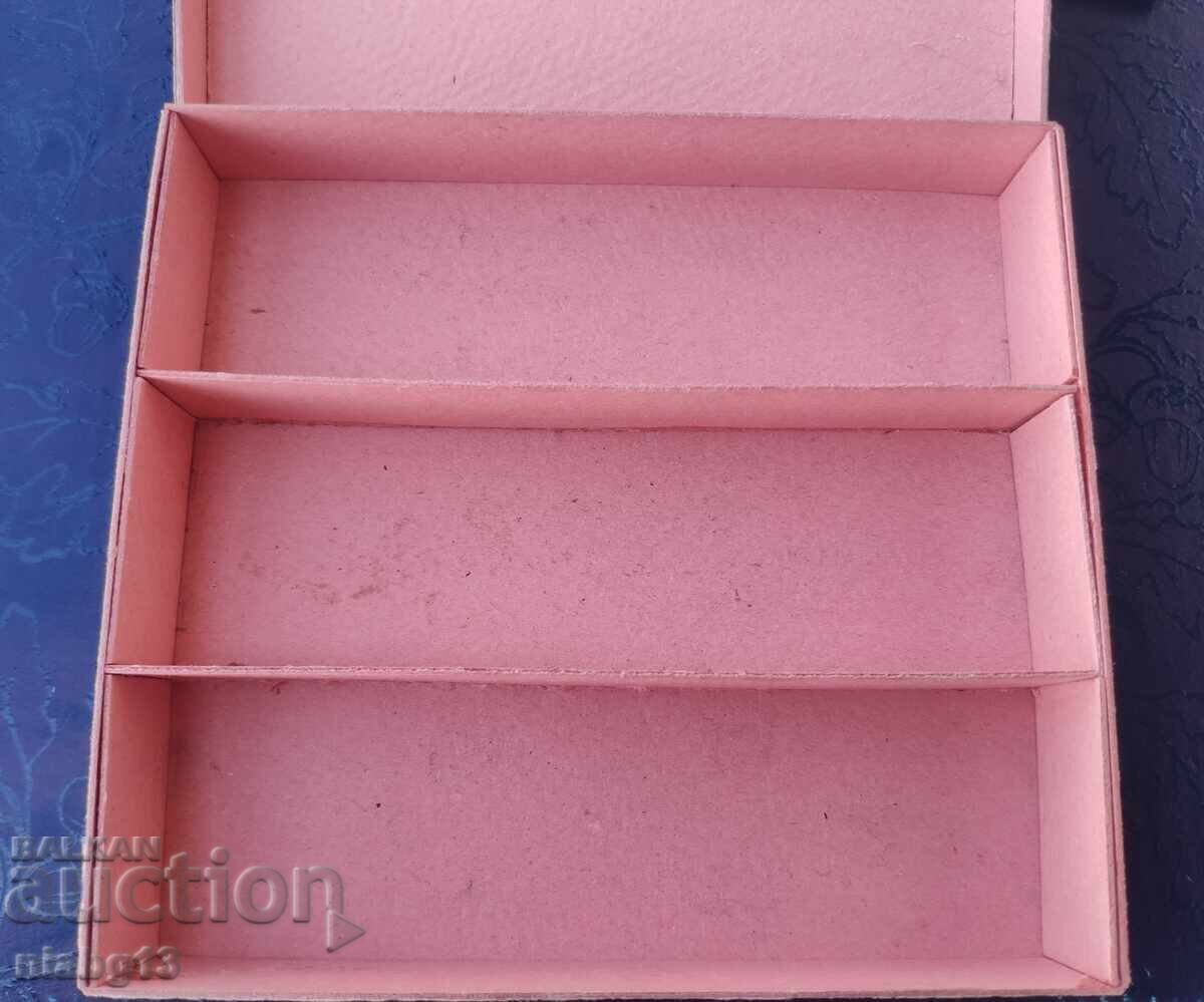Auction Girard Perregaux box Auction Girard Perregaux box