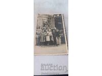 Снимка София Мъже и жени в Ботаническата градина 1942