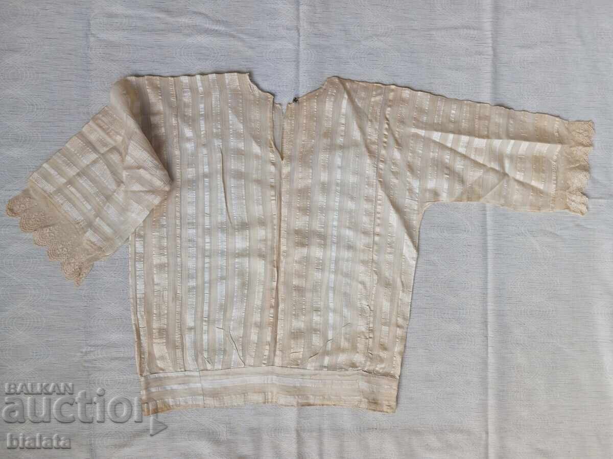 Auction Blouse for national costume with lace on the sleeves Auction Blouse for national costume with lace on the sleeves