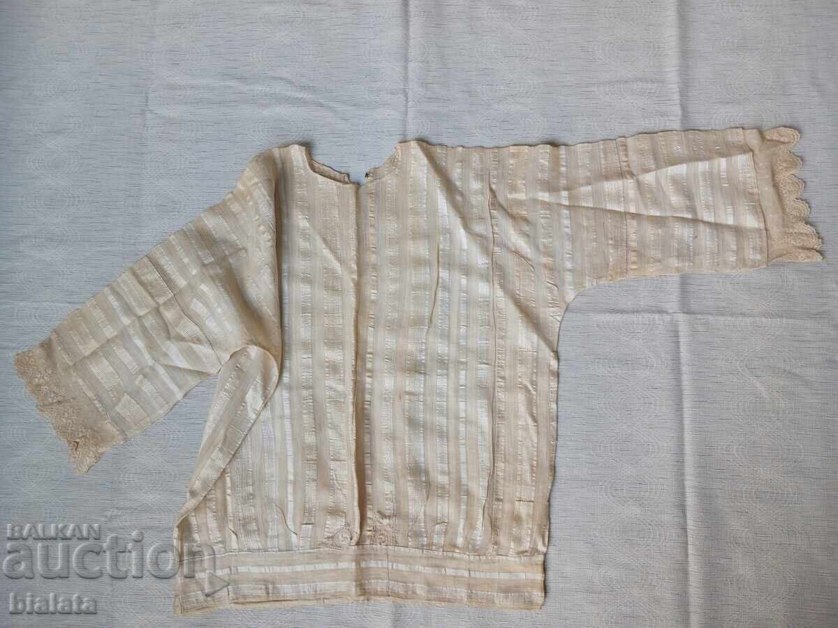 Blouse for national costume with lace on the sleeves Blouse for national costume with lace on the sleeves