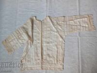 Blouse for national costume with lace on the sleeves