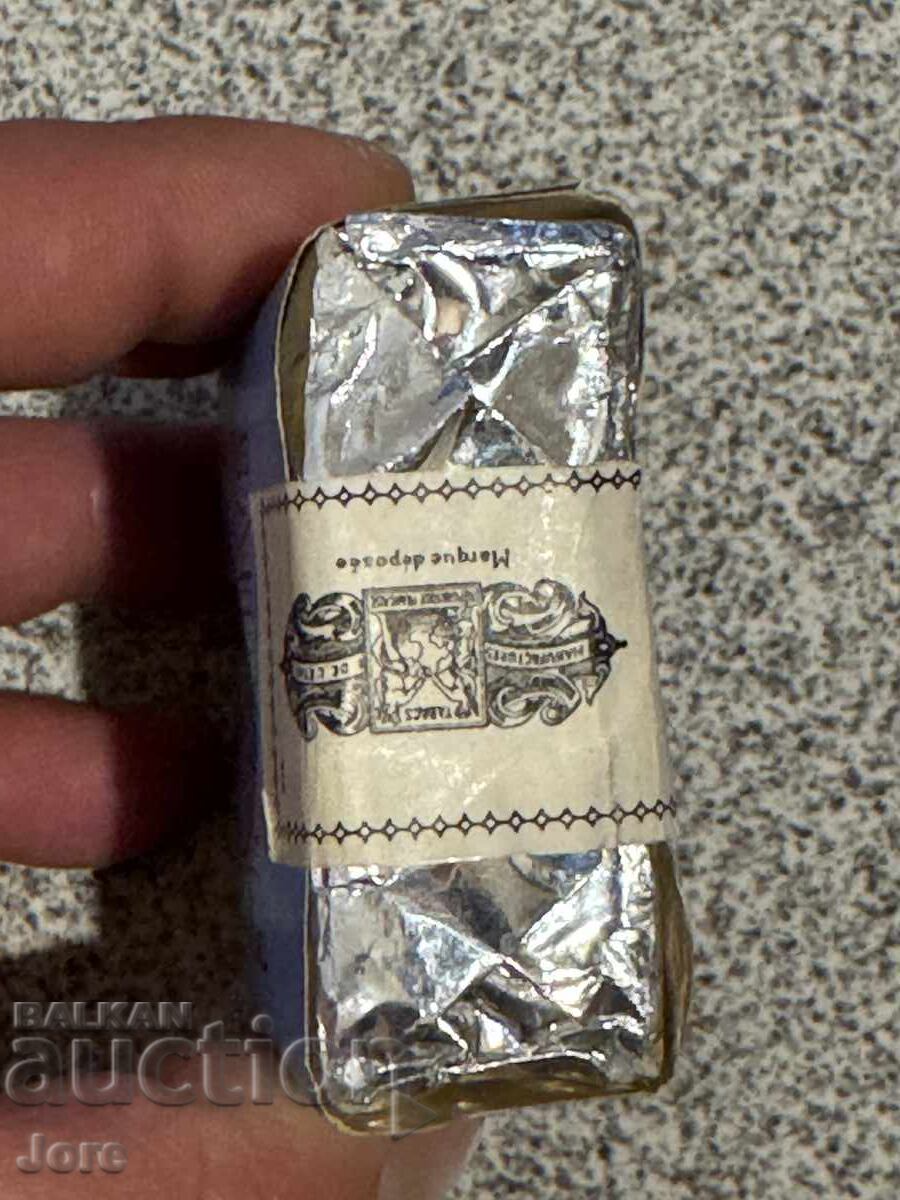 Аукцион френски пакет цигари само за колекция Аукцион френски пакет цигари само за колекция