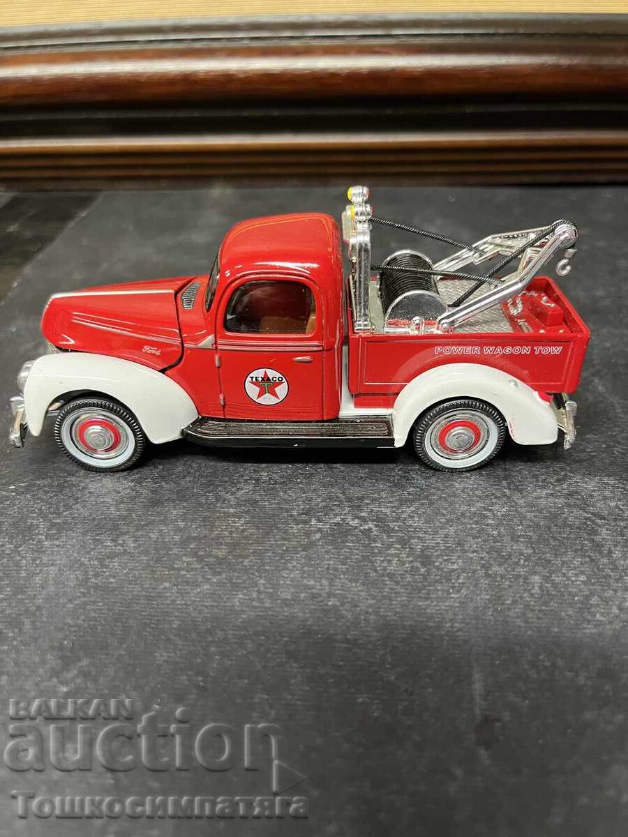 Колекционерски модел на Ford Tow Truck,1940 г. Колекционерски модел на Ford Tow Truck,1940 г.