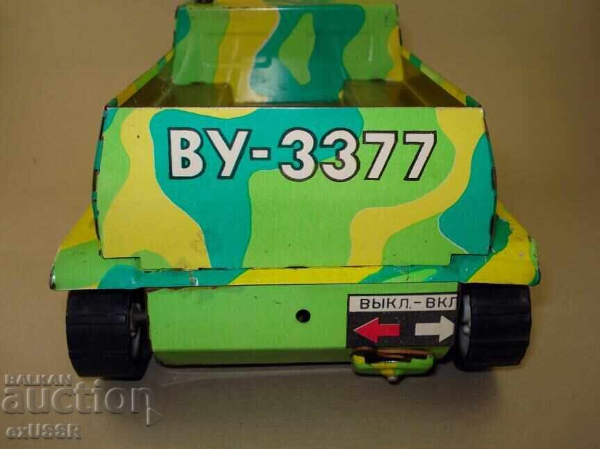 Доставка на Стара играчка ламаринена руска СССР играчка танк с батерия Доставка на Стара играчка ламаринена руска СССР играчка танк с батерия