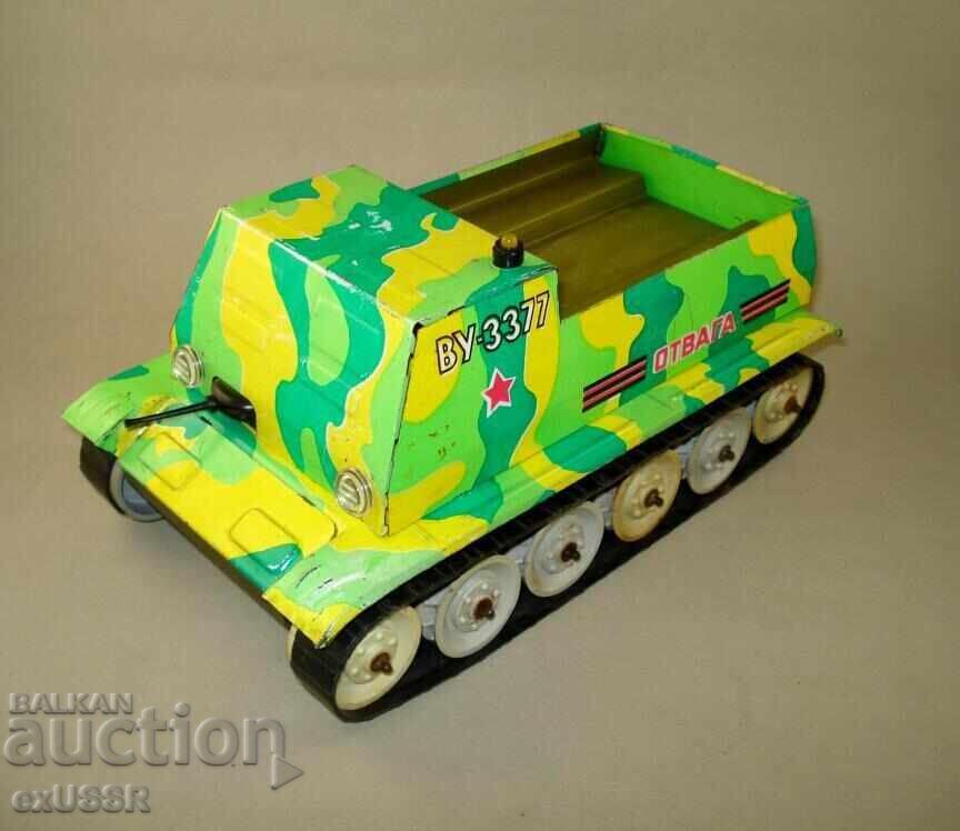 Стара играчка ламаринена руска СССР играчка танк с батерия Стара играчка ламаринена руска СССР играчка танк с батерия