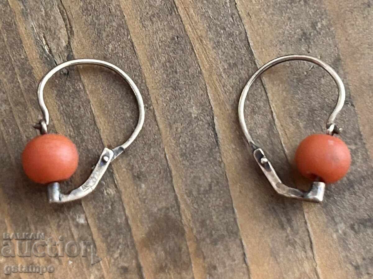 Auction  Gold Earrings with Coral 14 Karat 585