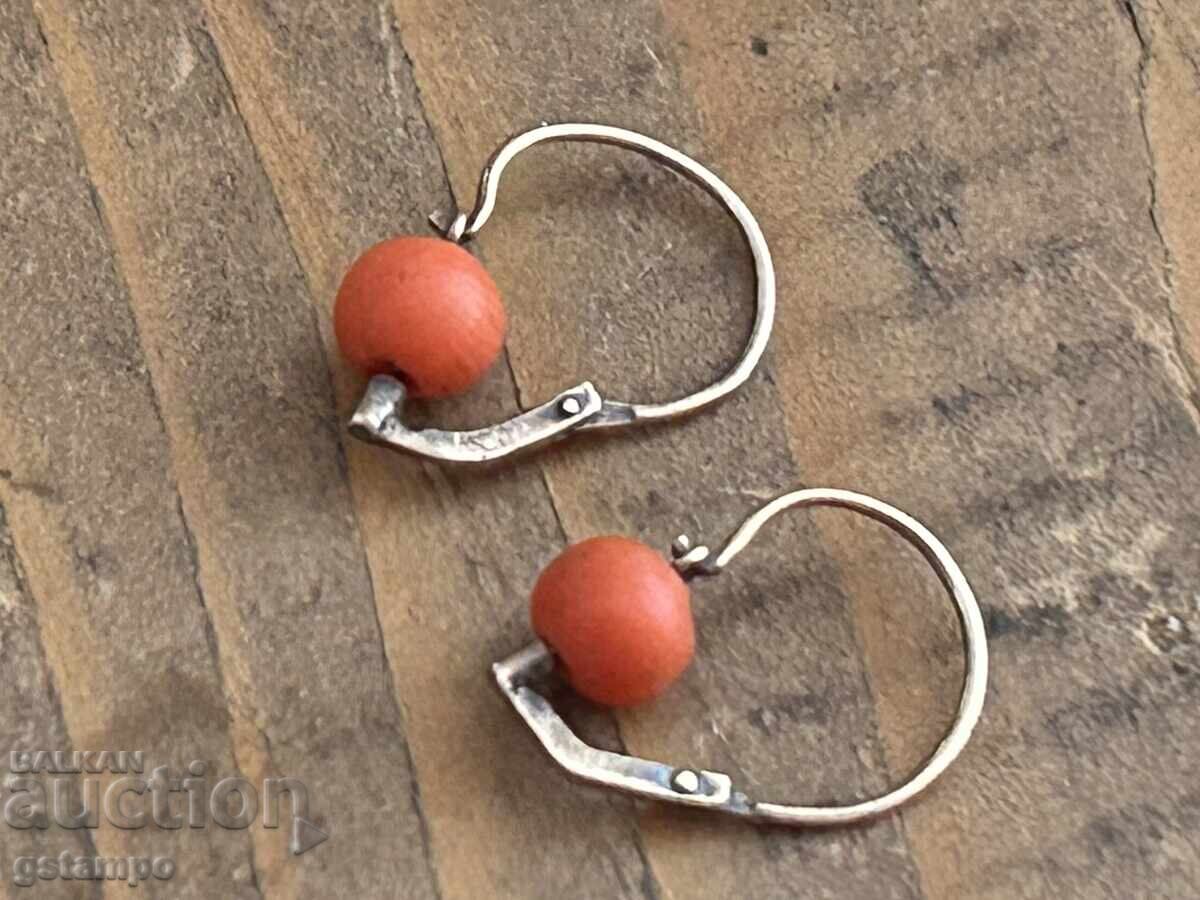 Delivery of Gold Earrings with Coral 14 Karat 585