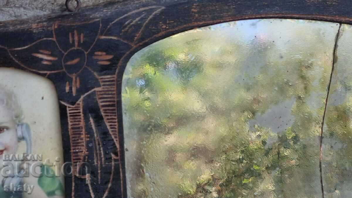 Δημοπρασία Παλιός καθρέφτης. Κρεμάστρα για πετσέτες Δημοπρασία Παλιός καθρέφτης. Κρεμάστρα για πετσέτες