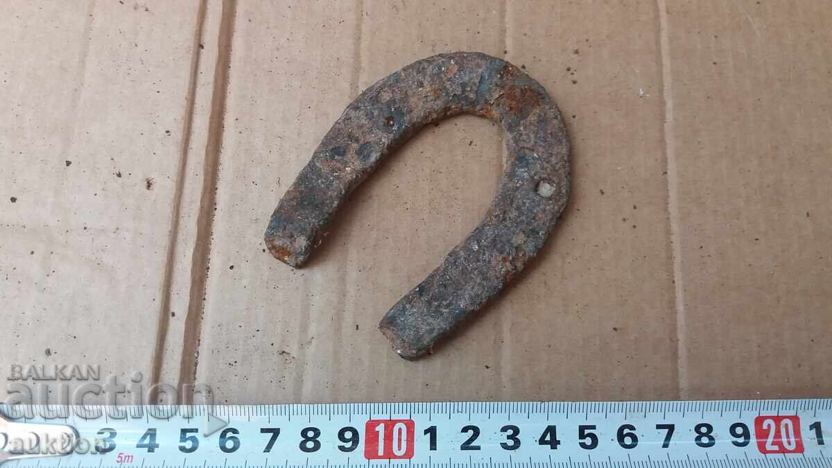 Livrarea POTCOAVĂ MASIVĂ DIN FIER FORJAT, COCOȘ