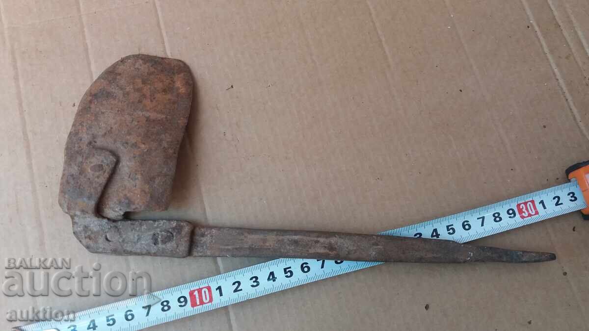 СТАРО СЕЧИВО ЗА ПОЧИСТВАНЕ НА КОПИТА НА ЖИВОТНИ - 5 СТАРО СЕЧИВО ЗА ПОЧИСТВАНЕ НА КОПИТА НА ЖИВОТНИ - 5