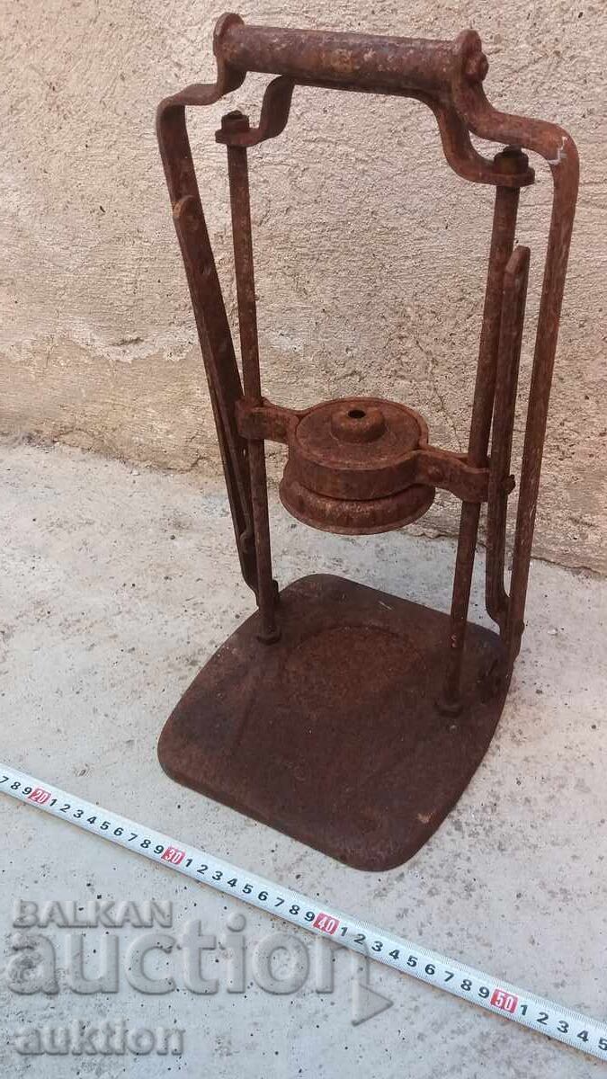 ΠΑΛΙΟ ΜΗΧΑΝΗΜΑ ΣΤΕΓΑΝΟΠΟΙΗΣΗΣ ΒΑΖΩΝ με τιμή € 4.99 | 9.76 BGN