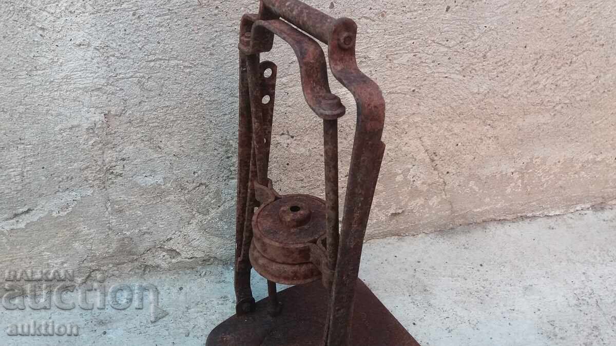 ΠΑΛΙΟ ΜΗΧΑΝΗΜΑ ΣΤΕΓΑΝΟΠΟΙΗΣΗΣ ΒΑΖΩΝ - 5