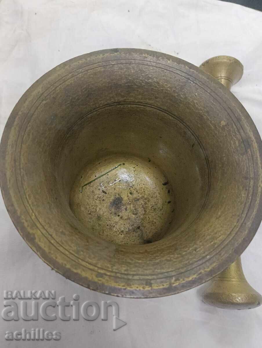Licitație Golyam bronzov havan 2.6 kg Licitație Golyam bronzov havan 2.6 kg