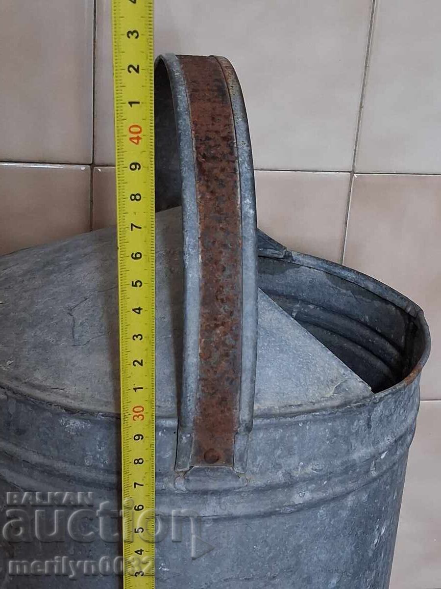 Livrarea O adapatoare de gradina de pe vremea soca tuba canta Livrarea O adapatoare de gradina de pe vremea soca tuba canta