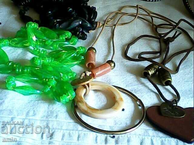 Auction  jewelry