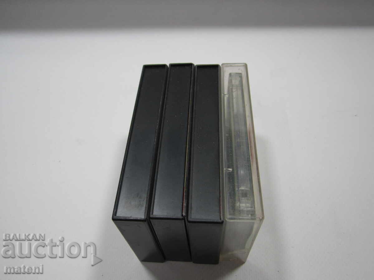 Delivery of AUDIO CASSETTES 4 PCS Delivery of AUDIO CASSETTES 4 PCS