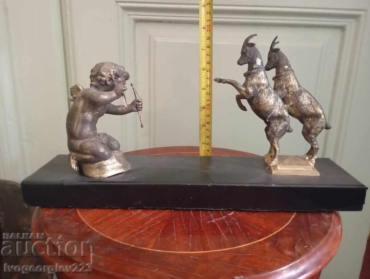 Art Deco figurine with price € 120.00 | 234.70 BGN Art Deco figurine with price € 120.00 | 234.70 BGN
