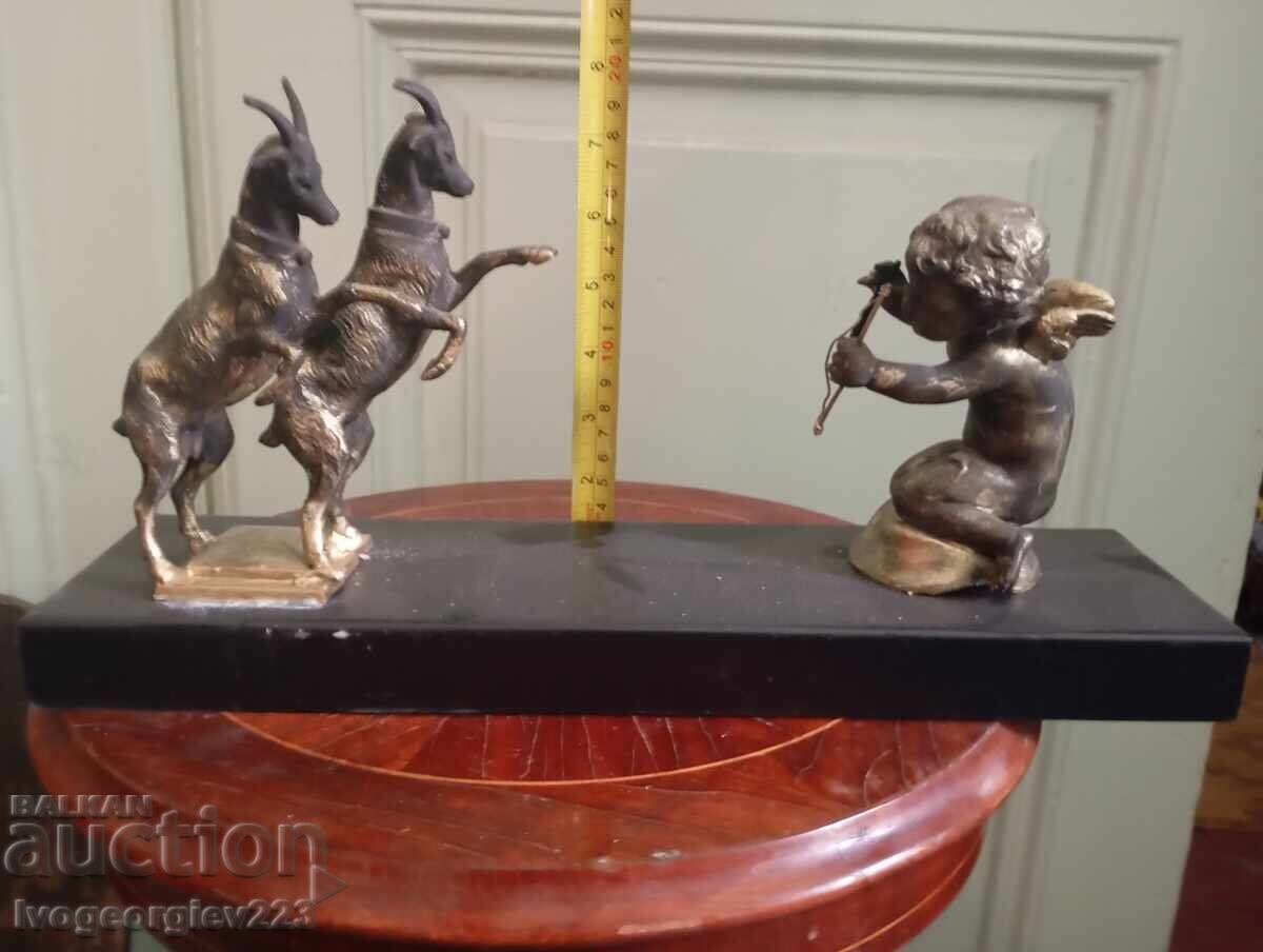 Art Deco figurine Art Deco figurine
