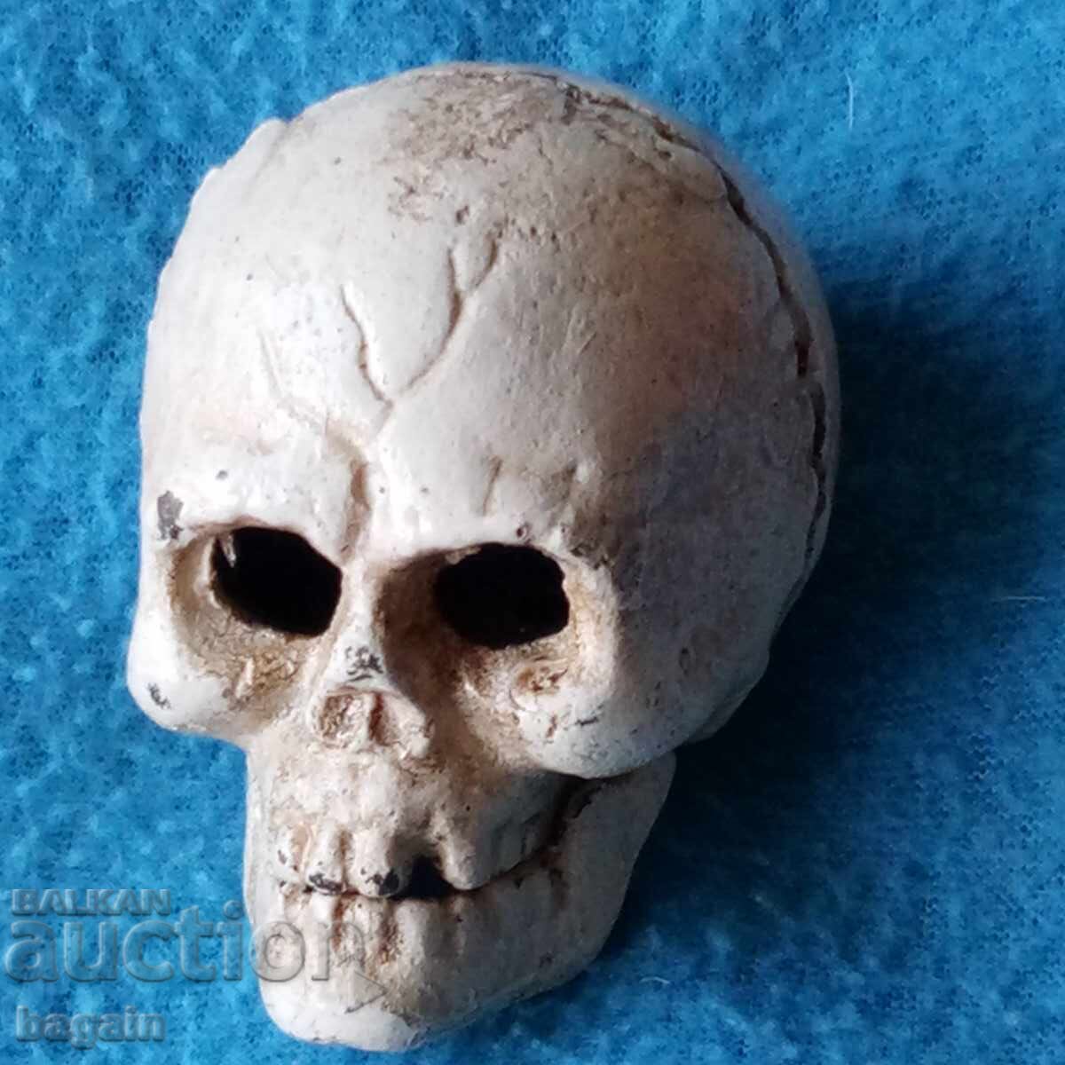 Livrarea Craniu din fontă Livrarea Craniu din fontă