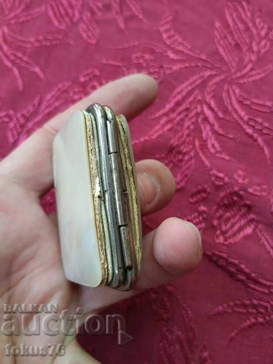 Collectible miniature purse box sedef 19th c with price € 119.00 | 232.74 BGN