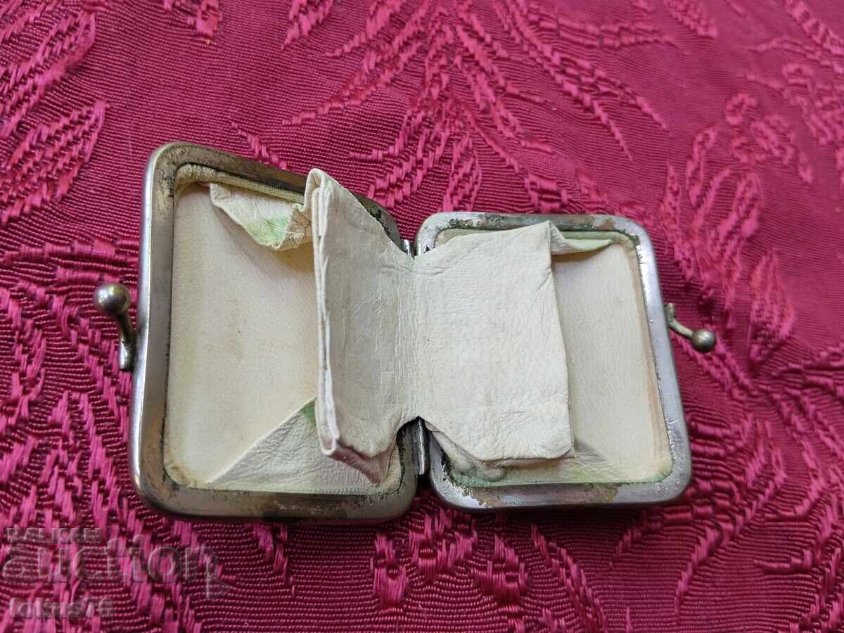 Delivery of Collectible miniature purse box sedef 19th c