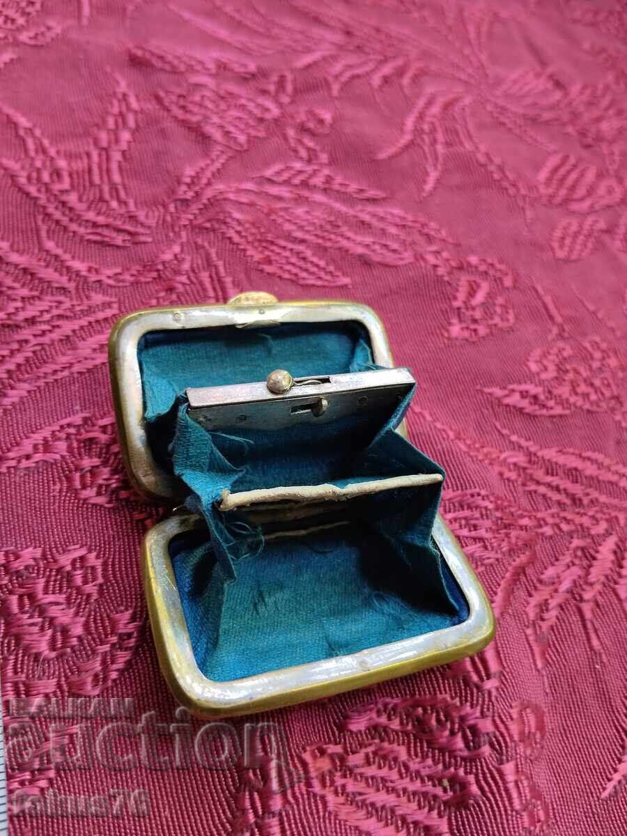 Auction  Collectible miniature purse box sedef 19th c