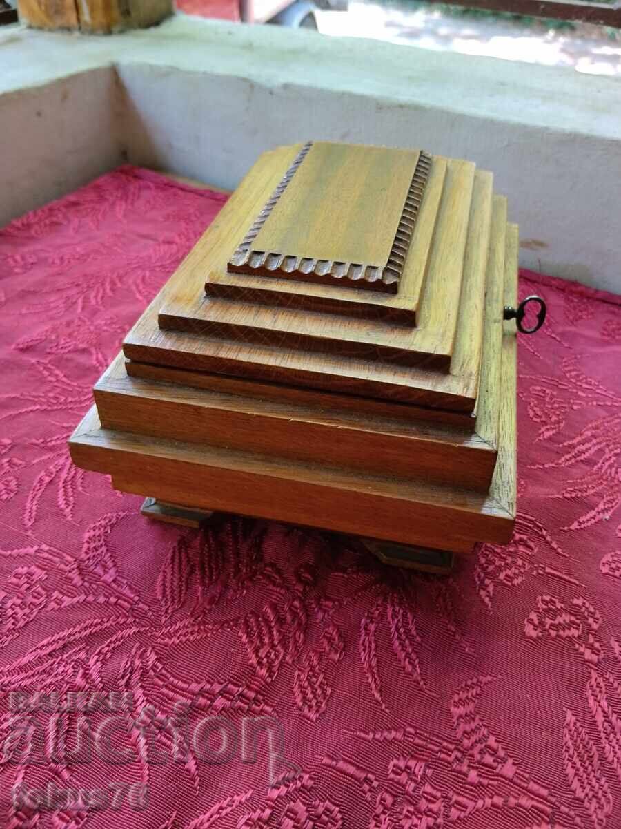 Delivery of Wonderful antique old wooden jewelry box with key