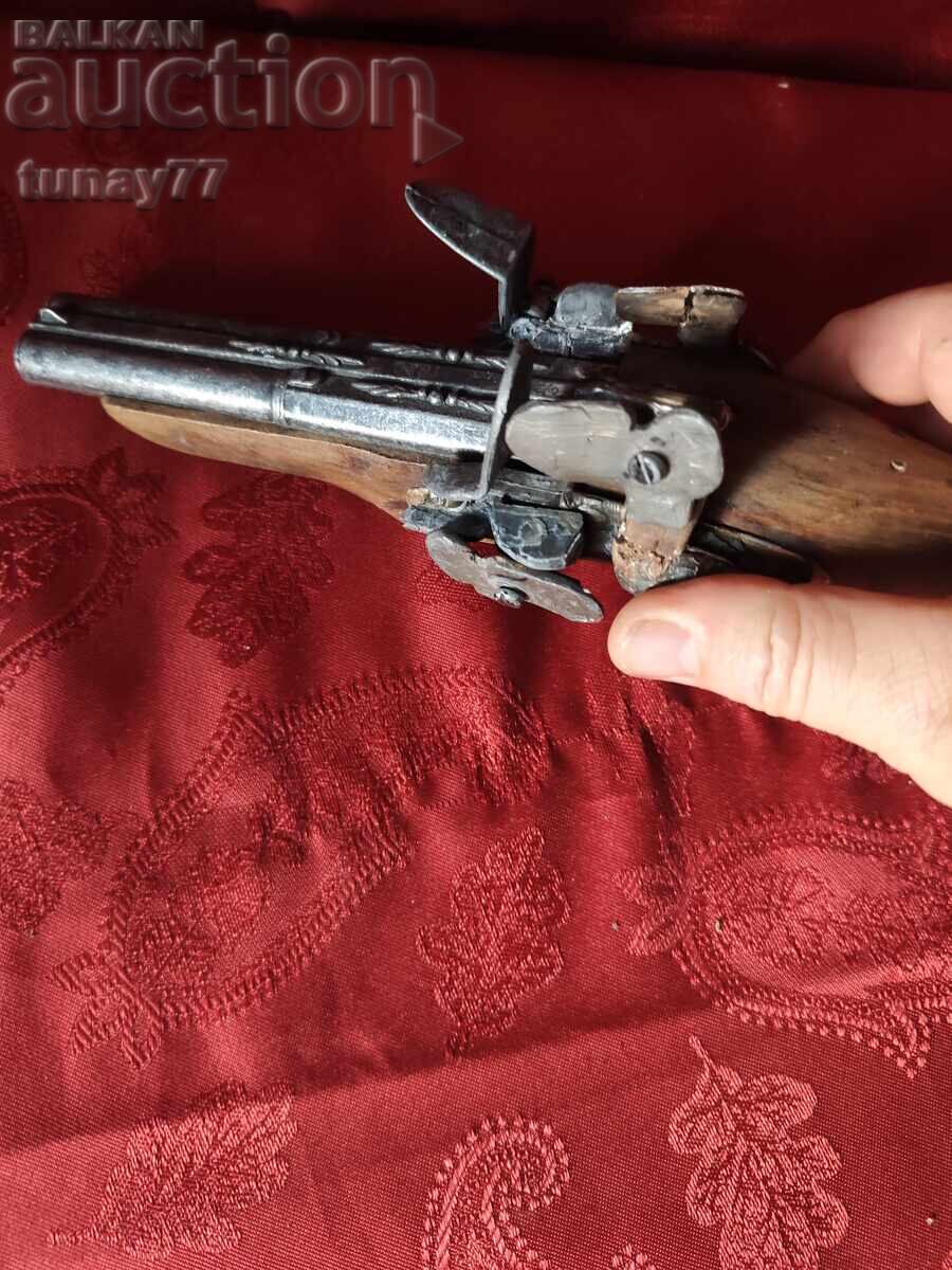 Auction Flintlock pistol musket decor Auction Flintlock pistol musket decor