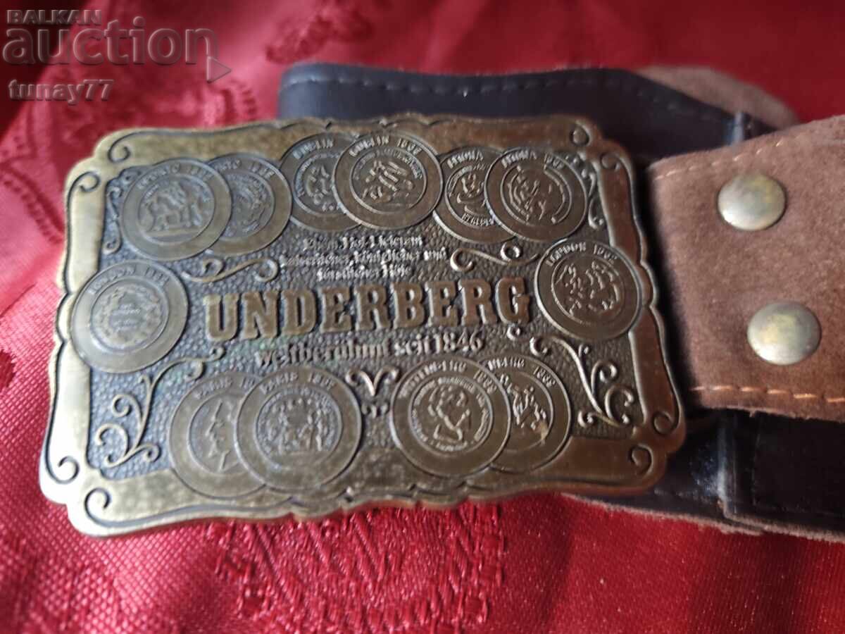Livrarea Centură-cartuşieră pentru sticle Underberg (Underberg-Gürtel / Krä) Livrarea Centură-cartuşieră pentru sticle Underberg (Underberg-Gürtel / Krä)