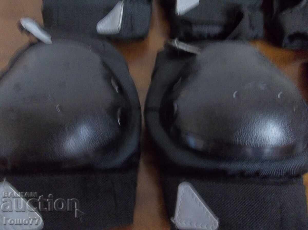Knee pads with price € 5.00 | 9.78 BGN Knee pads with price € 5.00 | 9.78 BGN