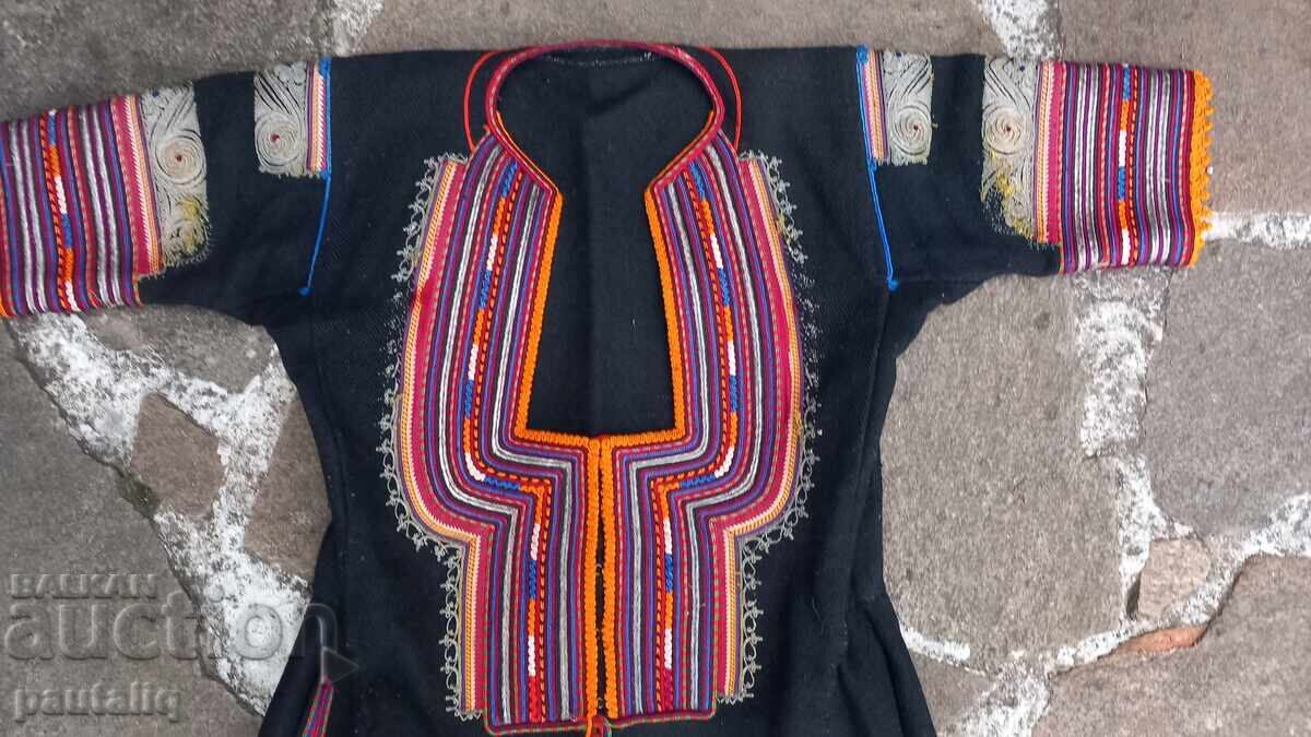 Authentic Kyustendil folk costume saya wool rare metallic thread with price € 230.00 | 449.84 BGN Authentic Kyustendil folk costume saya wool rare metallic thread with price € 230.00 | 449.84 BGN
