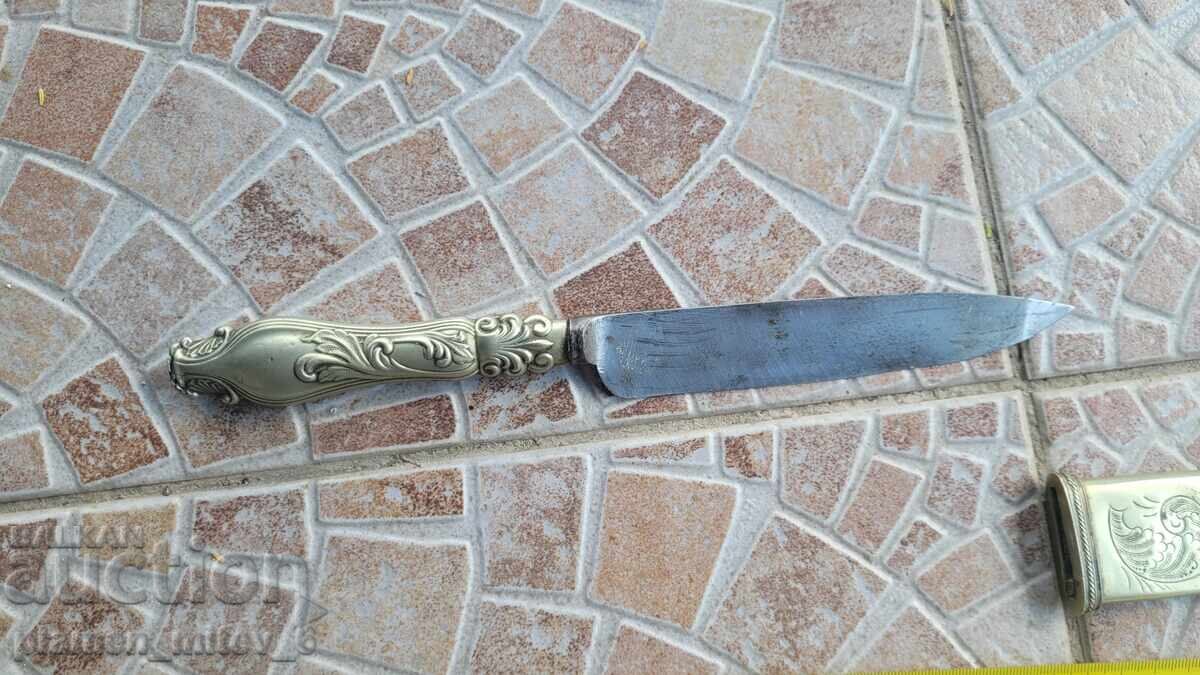 Παράδοση Μαχαίρι, στιλέτο, στιλέτο