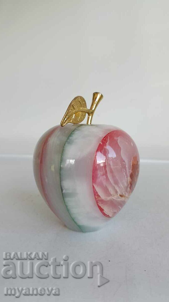 Auction  Apple, handmade from Pakistani onyx