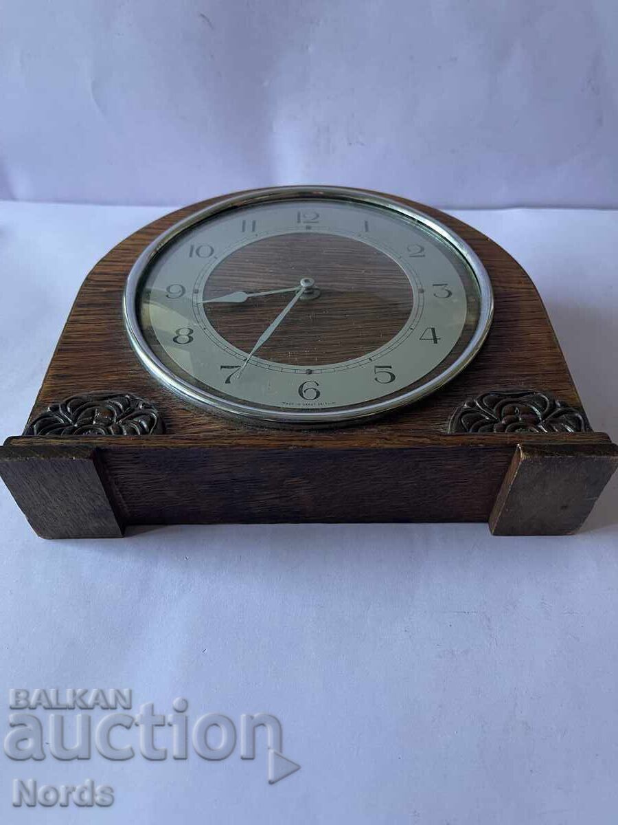 Delivery of Mechanical wooden clock