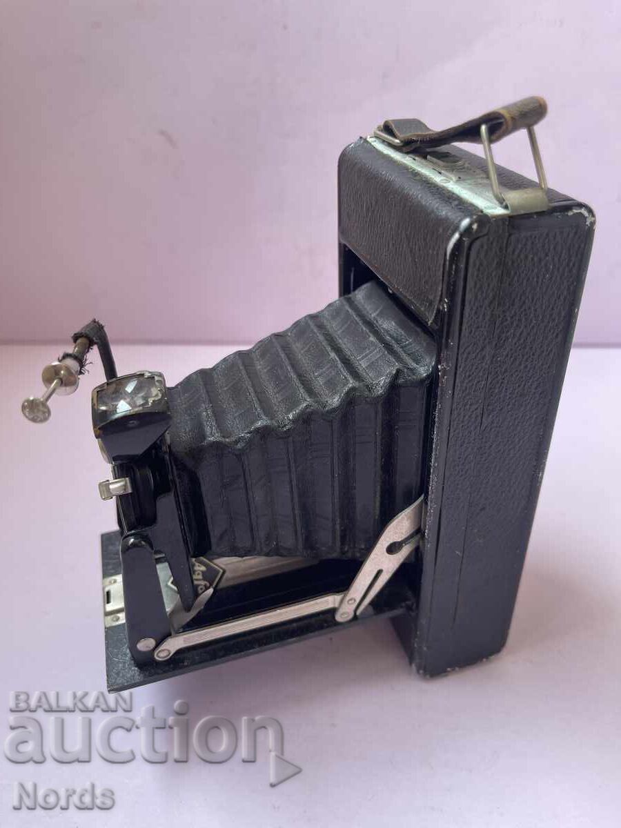 Delivery of Vintage camera