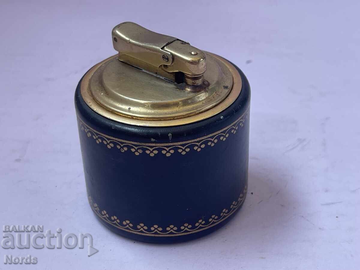 Vintage αναπτήρας με τιμή € 0.01 | 0.02 BGN