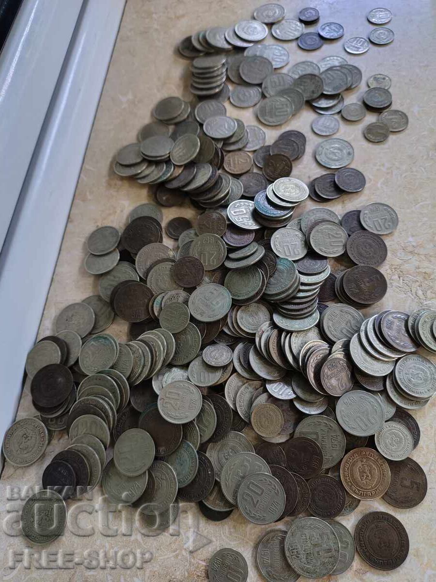 Παρτίδα νομισμάτων σοσιαλιστικής Βουλγαρίας περίπου 1 κιλό