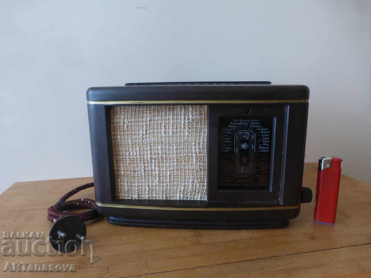 Radio cu lămpi din bachelită Philips 1943 WW2 Tuner