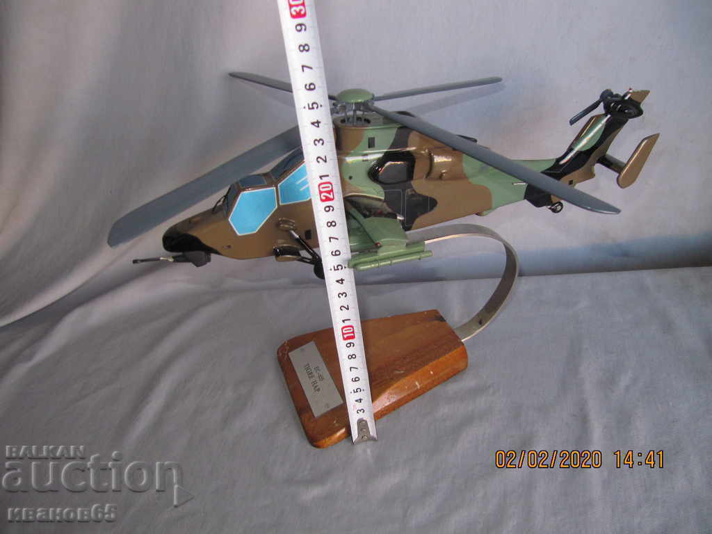elicopter de lemn - 7