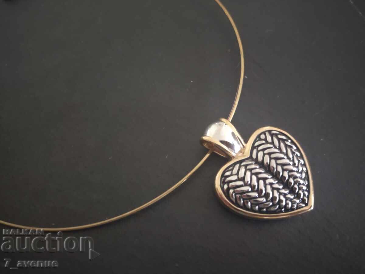Stylish massive representative women's necklace