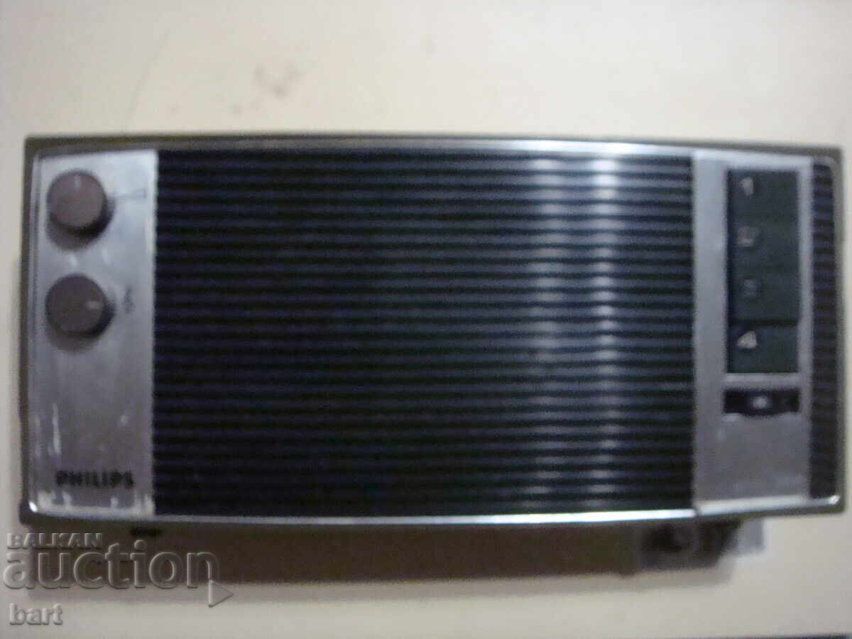 Delivery of Vintage radio "Philips 66 RL 312" - AC and battery operated Delivery of Vintage radio "Philips 66 RL 312" - AC and battery operated