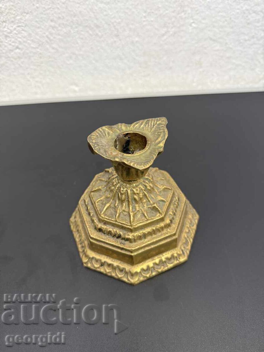 Old bronze candlestick - single. No. 8219 with price € 25.00 | 48.90 BGN Old bronze candlestick - single. No. 8219 with price € 25.00 | 48.90 BGN