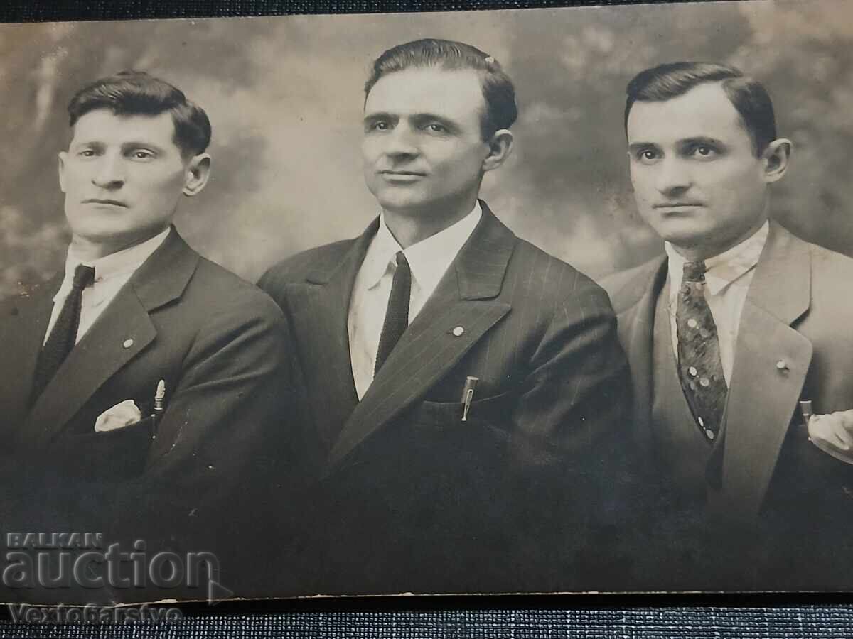 Fotografie-Poză veche-CICLIȘTI cu preț € 9.99 | 19.54 BGN
